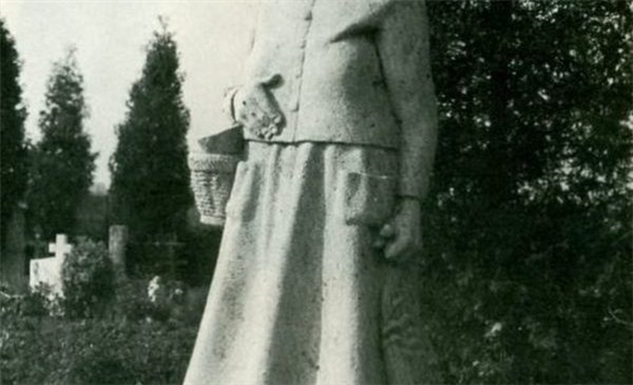 Feri Kűhar. Kipi