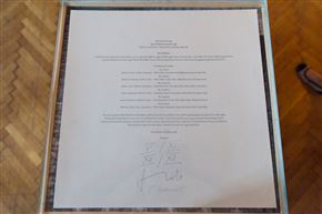 Claudia Hirtl, Christine Ljubanović: YAM Val / Wave / Welle: Pariz, Dunaj, Jeruzalem, Maribor