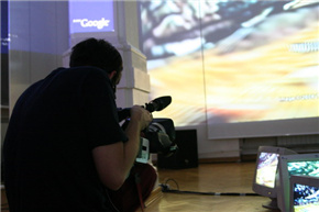Digitalna komuna III: WJ-s, spletni performansi v realnem prostoru in delavnica