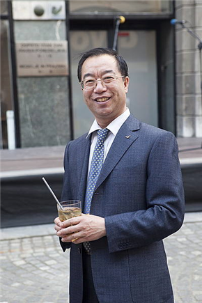 Huiqin Wang: Prepletena pot - razstava v Mestni galeriji Ljubljana