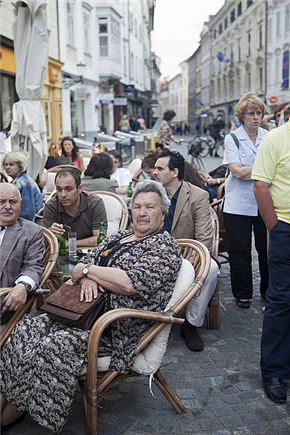 Huiqin Wang: Prepletena pot - razstava v Mestni galeriji Ljubljana