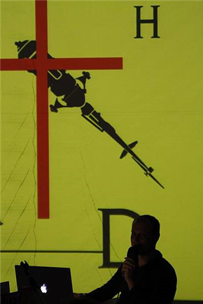 Jonathan Barnbrook: COLLATERAL DAMAGE / POSTRANSKA ŠKODA, razstava