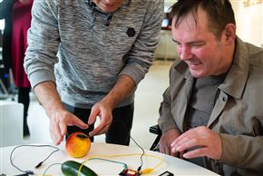 KIBLIX 2019 Delavnica BridA/Tom Kerševan, Sendi Mango, Jurij Pavlica: Micro:bit