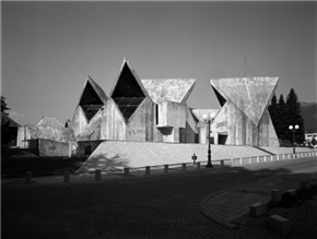 NEDOKONČANE MODERNIZACIJE