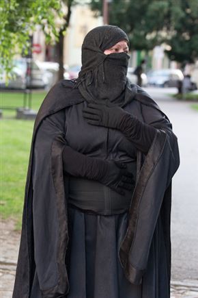 Nikoli več ne bom govorila o vojni