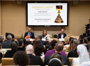Plečnik in sveto. Jože Plečnik, slovenski arhitekt in oblikovalec