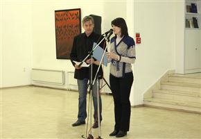 Pogled Od zgoraj. Razstava del članov Društva likovnih umetnikov Prekmurja in Prlekije