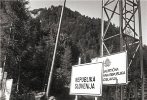 Skupaj …. sta slovenska Teritorialna obramba in Milica ohranili referendumsko odločitev za samostojno Slovenijo