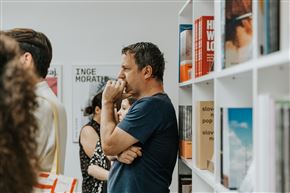 Tina Konec / Transparentnosti – prodajna razstava
